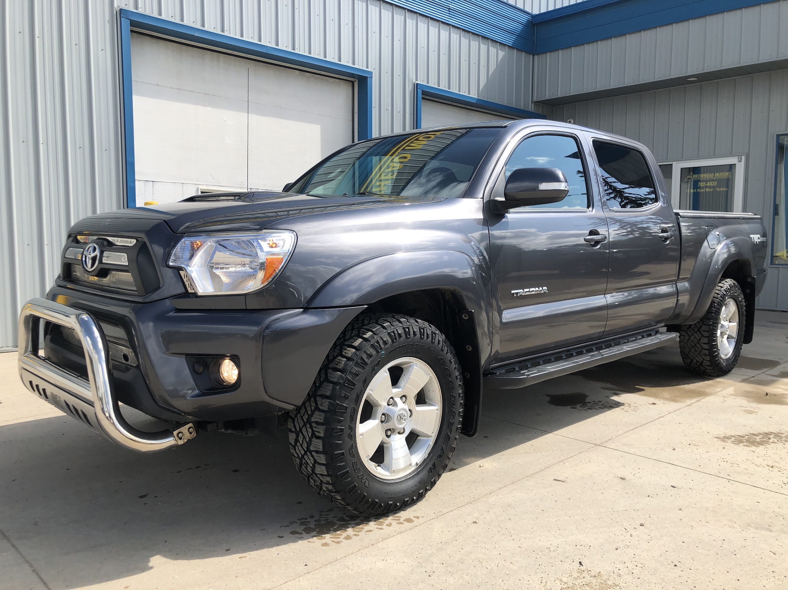 Toyota Tacoma V6 Sport – Arrowhead Motors Ltd